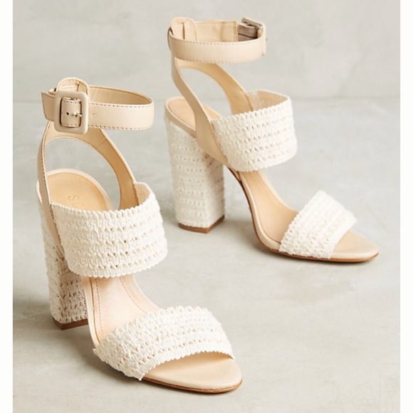 SCHUTZ Shoes - *NWOT* Schutz Glendy Sandals